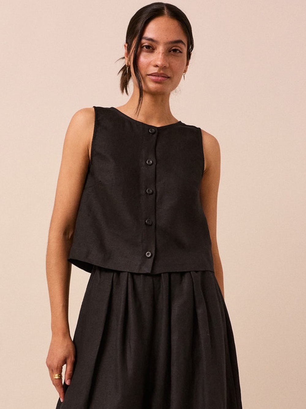 Beyond Nine Elodie Button Front Black Linen Sleeveless Top Tank Size small NWT